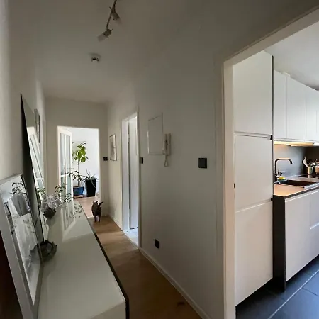 Cozy Private In Great Location * ברלין